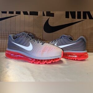 Women’s Nike Air Max 2017 Pure Platinum size 10